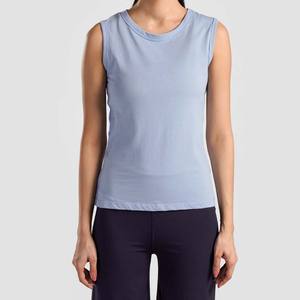 Débardeur de sport bleu clair respirant de luxe pour femme, dernière conception, vente en gros, personnalisable OEM - Product Image 1