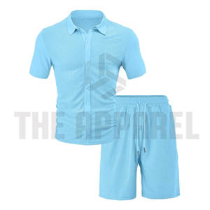 Conjunto de dos piezas para hombre, nuevo diseño, conjunto de verano para exteriores, corte ajustado, conjunto de camiseta y pantalones cortos transpirables de alta calidad para hombre. - Product Image 5