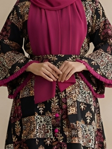 Abaya longue en coton faite à la main de haute qualité, à manches longues, col évasé, coupe ample, respirante, pour tenue décontractée ou de fête, multi-usages, vente en gros - Product Image 2