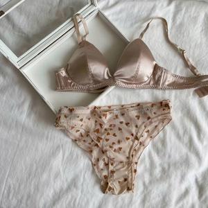 Ensemble de lingerie en dentelle avec bretelles de soutien-gorge, sous-vêtements floraux, service OEM personnalisable pour adultes - Product Image 2