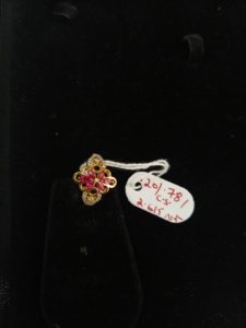 Atractivo Anillo Floral de Oro de 14k con Pétalos de Gemas Rosas y Trabajo de Esmalte Negro, Joyería para Mujer para Fiestas - Product Image 4