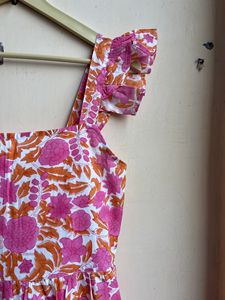 Vestido Maxi Bohemio Rosa y Blanco para el Verano, Estampado Floral a Mano, Cuello Cuadrado, Sin Mangas, Tela de Algodón, Vestido Largo - Product Image 3