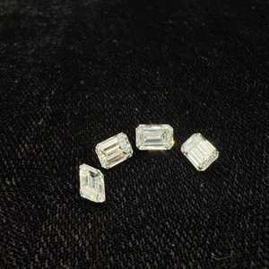 Luxira Jewels - Diamante Natural de Corte Esmeralda de 3.00 Ct, Color E, Certificado, Piedra Suelta para Anillos de Compromiso Personalizados de Lujo - Product Image 6