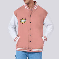 Blouson universitaire rose pour homme avec patch décoratif, motif dessin animé, coupe décontractée, col rabattable, broderie sur le devant, idéal pour le printemps