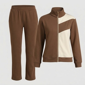 Conjuntos Deportivos Estampados Transpirables para Mujer, Precio Económico, Nueva Llegada, Estilo Casual para Exteriores, Servicio OEM, Estilo Urbano - Product Image 1