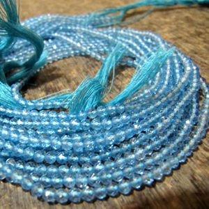 Perles de topaze bleu ciel naturel de 3 mm, rondes et facettées, vendues par brin de 13 pouces de long - Product Image 4