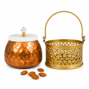 Juego de Recipientes Decorativos de Cobre Martillado con Tapa Blanca y Cesta de Filigrana Dorada, Contenedor de Almacenamiento con Patrón Geométrico Tradicional - Product Image 1