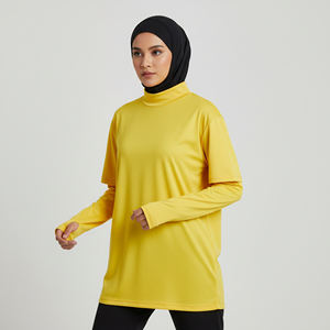 Chemise de sport légère et confortable pour femmes musulmanes, respirante, modeste, écologique, à épaules tombantes, manches longues, avec trous pour les pouces, UPF50+ - Product Image 1