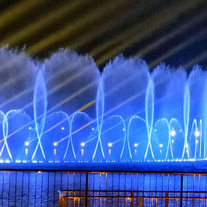 Fuente de Agua Musical Moderna para Exteriores Horticlub con Espectáculo de Luces LED, Sistema de Fuente de Acero Inoxidable Multimedia Grande para Jardín - Product Image 6