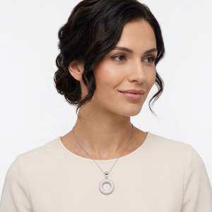Collier pendentif cercle en argent 925 pavé de diamants, taille brillant rond, luxe unisexe, pour usage quotidien - Product Image 2