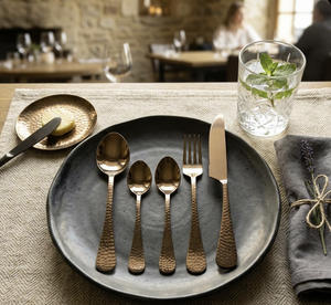 Ensemble de couverts de luxe en cuivre bronze martelé avec revêtement PVD, pour restaurant, hôtel, mariage, événement, réutilisable, passe au lave-vaisselle, cuillère, fourchette - Product Image 6