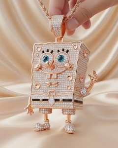 Colgante de Lujo Estilo Hip Hop de Plata 925 Bañada en Oro con Moissanita VVS de Personaje de Dibujos Animados Bob Esponja - Product Image 3