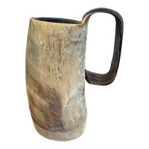 Mug en corne de buffle fait main, forme naturelle, sculpté, style rustique, objet de collection, mug à bière ou à vin, design viking artisanal. - Product Image 3