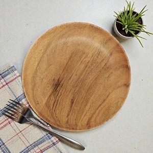 Assiette de service ronde en bois poli, grain de bois naturel, style nordique, vaisselle solide et durable, plat rond en bois massif fait à la main, plateau - Product Image 5