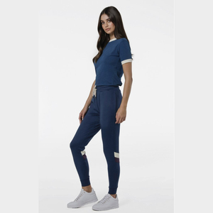 เสื้อยืดคอกลมผู้หญิง ผ้าฝ้ายผสมอีลาสเทน ทรงเข้ารูป แขนสั้น สำหรับออกกำลังกาย คุณภาพสูง ผลิตสำหรับผู้ซื้อจำนวนมาก - Product Image 3