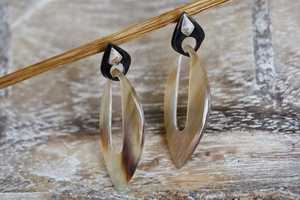 Pendientes de Cuerno al por Mayor, Joyería Natural Moderna Hecha a Mano y Ecológica, Diseño de Moda - Product Image 3