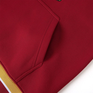 Sweat-shirt rouge à col rond Delta |   Sigma |   Pull tricoté à rayures jaunes et blanches Theta avec poche, style décontracté pour sororité, en polyester/coton, idéal pour l'automne - Product Image 4