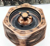 Le Spinner de dés mécanique Octagon Sentinel 7-en-1 et son coffre de rangement pour jeux de rôle en table (TTRPG) – Dés octogonaux en alliage de zinc pour D&D