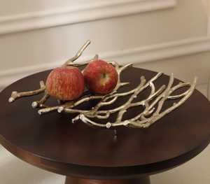 Plateau décoratif en métal contemporain au design intemporel, forme irrégulière, inspiré des plantes, fait main, pièce unique - Product Image 5