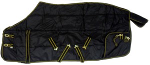 Couverture d'hiver portable et imperméable pour chevaux de dressage, en tissu 420D avec doublure nylon/coton, deux sangles de sur-attelage, attaches à pattes et à queue. - Product Image 6