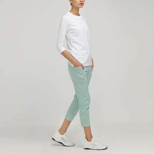 Proveedor mayorista de camisetas deportivas personalizadas para mujer, de alta calidad, ecológicas, transpirables, de secado rápido, manga larga y corte ajustado. - Product Image 5