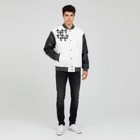 Veste universitaire blanche pour homme avec manches en PU noir, design d'appliqué en croix, numéro 3 sur la manche, col montant, vêtement d'hiver