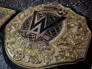 Cinturón de Campeonato Mundial de Peso Pesado de la WWE, Chapado en Oro, Hebilla de Aleación de Zinc, 8 mm de Ancho, Apto para Adultos, Coleccionable, para Exhibición - Product Image 3