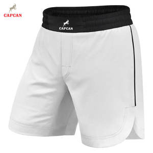 Shorts MMA durables, légers et respirants avec coutures renforcées, ceinture extensible et logo avant pour l'entraînement - Product Image 2