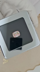 เพชรแฟนซีสีชมพูสดใส 1 ถึง 10 กะรัต ได้รับการรับรองจาก IGI ระดับ VS1 ผลิตด้วยวิธี CVD HPHT เพชรเม็ดเดี่ยวสำหรับเครื่องประดับสั่งทำ - Product Image 3