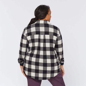 Camisa de Franela para Mujer, Tallas Grandes, Fabricación Personalizada OEM, Casual, con Botones y Logotipo Frontal, 100% Algodón, Transpirable y Elegante para Uso Diario - Product Image 3