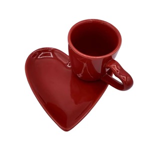 Mug à café en porcelaine fine de couleur bordeaux en forme de cœur, avec logo personnalisé, idéal pour les cadeaux promotionnels, résistant au lave-vaisselle et au micro-ondes - Product Image 3
