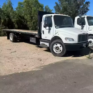 Venta al por Mayor de Remolques de Plataforma Freightliner M2 106 Usados de 2014, 2015 y 2016, Listos para Exportación - Product Image 1