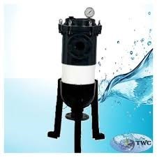 AQUASHAKTI TWC Boîtier de filtre à eau industriel avec système de filtration par pompe pour osmose inverse et dessalement 30 kW 220 V - Product Image 1