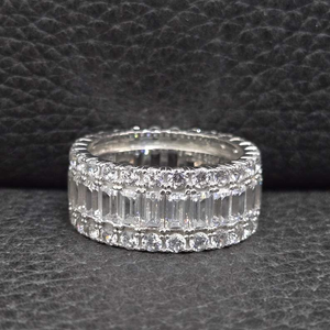 แหวนเพชรทรงบาแกตต์แบบ Eternity Band ประดับเพชรเต็มวง แหวนแต่งงานสุดหรู แหวนครบรอบแต่งงาน ทอง เงิน เครื่องประดับ ของขวัญ - Product Image 6