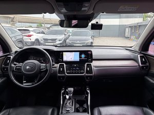 Voitures d'occasion grises, Sorento Diesel SUV 2021, spacieux véhicule utilitaire sport 5 portes pour les voyages en famille et les déplacements professionnels - Product Image 3