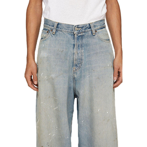 Jean en denim bleu vintage pour homme, coupe ample et large, effet délavé léger, jambe large et incurvée, coupe ample et décontractée - Product Image 2