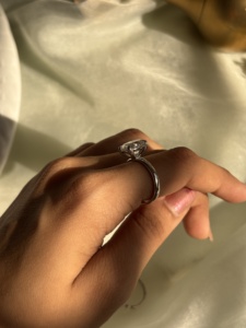 Anillo de Compromiso Clásico con Diamante de Corte Ovalado para Mujer, Certificado IGI, Color E, Piedra Cultivada en Laboratorio, Oro Blanco de 14K, Chapado en Oro de Lujo, Atemporal - Product Image 2