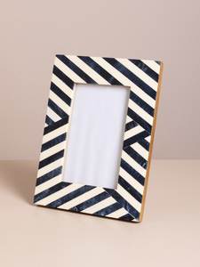 Cadre photo personnalisé en résine et bois pour la décoration de la maison et du bureau - Product Image 1