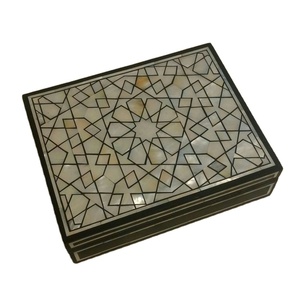 Boîte d'organisation de bijoux en résine avec étui décoratif de rangement rustique fait à la main cadeau en bois polyvalent boîtes de rangement de vente chaude - Product Image 4