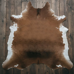 Tapis en cuir de vachette naturel fait main, patchwork, pour la maison, tapis moderne en cuir de vachette, patchwork, tapis de salon - Product Image 1