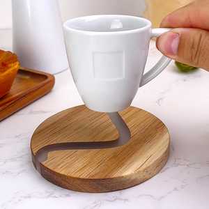 Sous-verres en bois faits main, design classique, de haute qualité et à prix raisonnable, pour la décoration de la maison, fabriqués en Inde. - Product Image 1