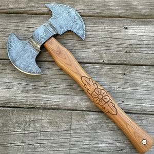 Hacha de doble cabeza de acero de Damasco, herramienta utilitaria de alta calidad para exteriores con mango de madera. - Product Image 1