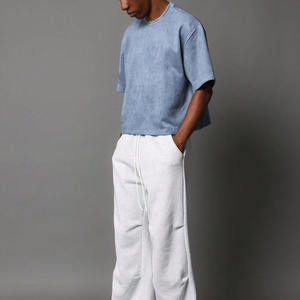 เสื้อยืดทรงบ็อกซ์ฟิต ผ้าคอตตอน 100% หนัก 260 GSM คุณภาพสูง พิมพ์โลโก้ตามสั่ง ทรงโอเวอร์ไซส์ ไหล่ตก แบบครอป สำหรับผู้ชาย - Product Image 3