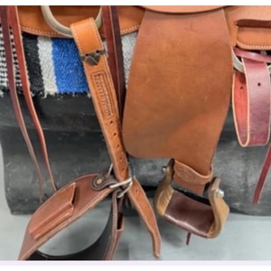 Selle de cheval en cuir de vachette de qualité supérieure, faite à la main, style western, fabrication OEM sur mesure, vente en gros - Product Image 3