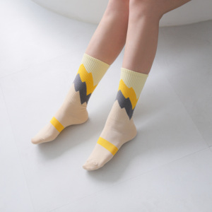 Chaussettes de sport en coton peigné de qualité supérieure pour femmes, chaussettes de sport respirantes à haute élasticité - Product Image 4