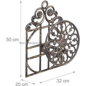 ที่แขวนสายยางติดผนังลายดอกไม้ สำหรับตกแต่งมุมสวน เพิ่มบรรยากาศกลางแจ้ง - Product Image 1