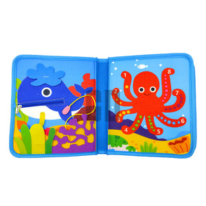Livre sensoriel interactif en feutre sur le thème de l'océan - Product Image 2