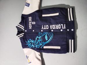 เสื้อแจ็คเก็ต Ocala Thunder Varsity สำหรับผู้ชาย ปักลายสไตล์เบสบอลแบบมหาวิทยาลัย ชุดกีฬาแนว Preppy ออกแบบโลโก้ได้ตามต้องการ - Product Image 4