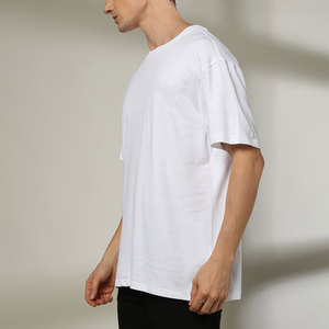 Camiseta de lujo personalizada, de tela gruesa, con impresión de logotipo, cuello redondo, camiseta básica extragrande para hombre. - Product Image 2