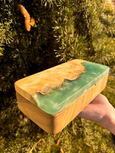 Caja de Joyería de Madera Ecológica Hecha a Mano y Pintada a Mano con Incrustaciones de Resina Epoxi, Caja de Recuerdos Rústica para Regalo de Navidad - Product Image 4